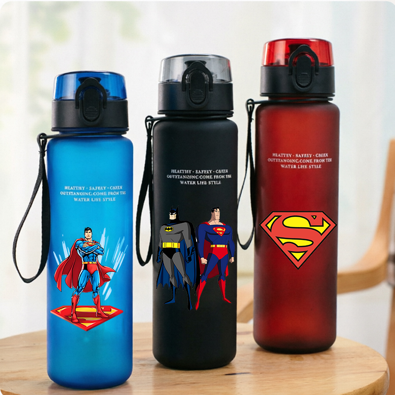 Travel Accessories Gifts - 650ml Superman Sporttrinkflasche für Damen und
