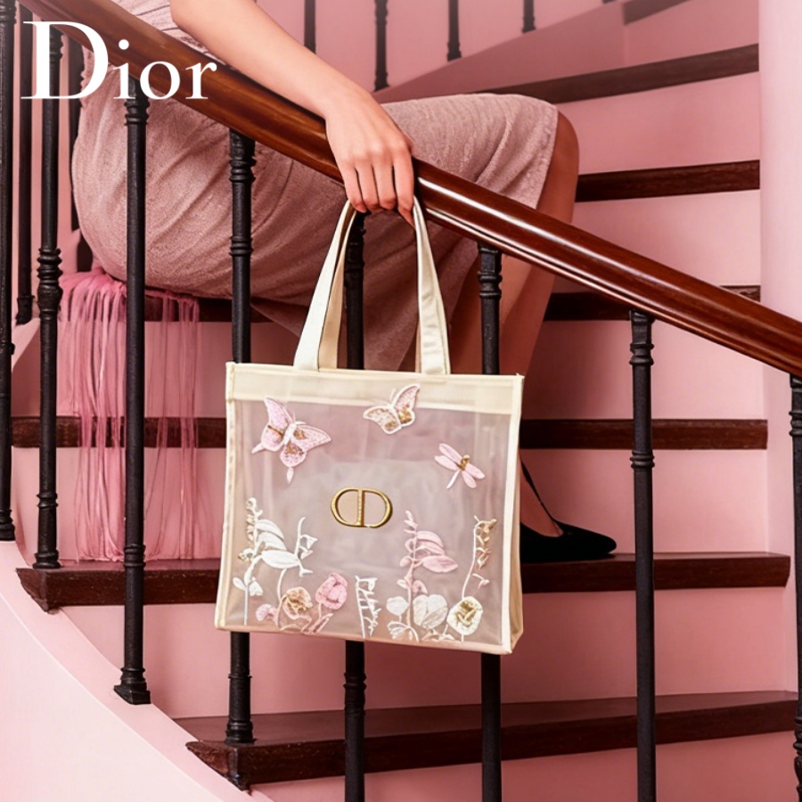 Christian Dior Dior's Bag Luxu – Travel Accessories Luxury Bewertung und Preis
