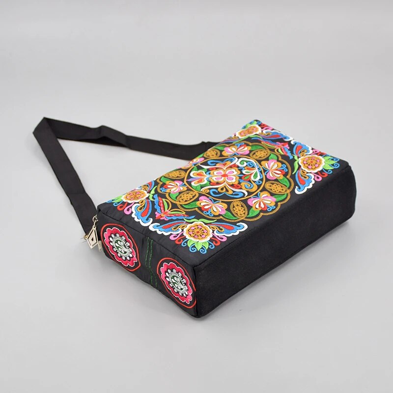 Damen-Umhängetasche aus Nylon  – Travel Accessories Luxury Bewertung und Preis
